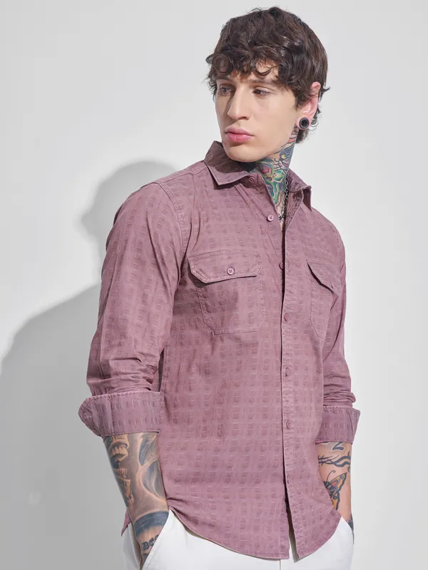 Highlander Men Mauve Self Design Slim Fit Casual Shirt