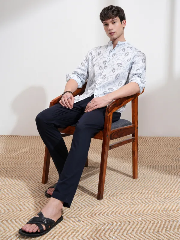 Highlander Men Blue Self Design Relaxed Fit Casual Shirt