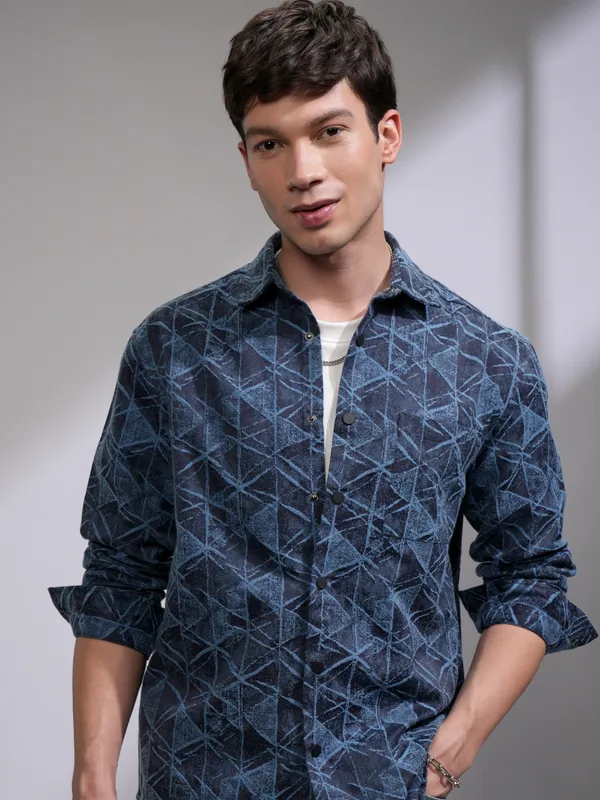 Highlander Men Blue Printed Relaxed Fit Casual Shirt