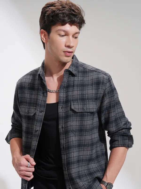 Highlander Men Grey Checked Relaxed Fit Casual Shirt