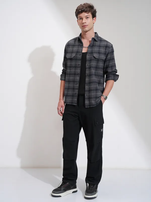 Highlander Men Grey Checked Relaxed Fit Casual Shirt