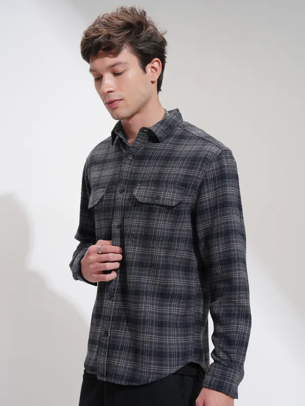 Highlander Men Grey Checked Relaxed Fit Casual Shirt