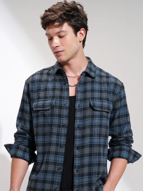 Highlander Men Blue Checked Relaxed Fit Casual Shirt
