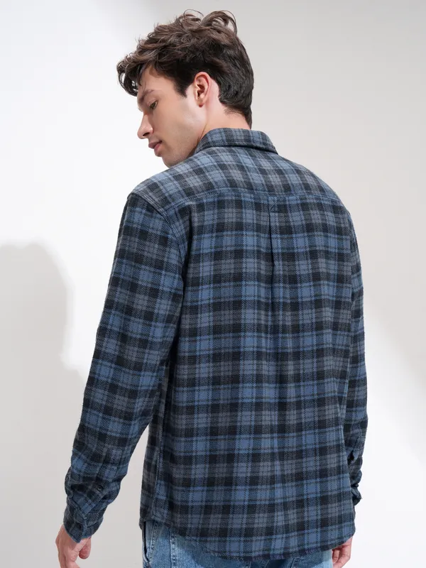 Highlander Men Blue Checked Relaxed Fit Casual Shirt