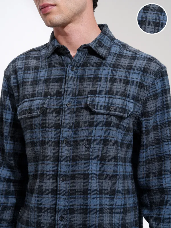 Highlander Men Blue Checked Relaxed Fit Casual Shirt