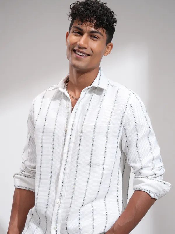 Men Relaxed Fit Casual Shirt