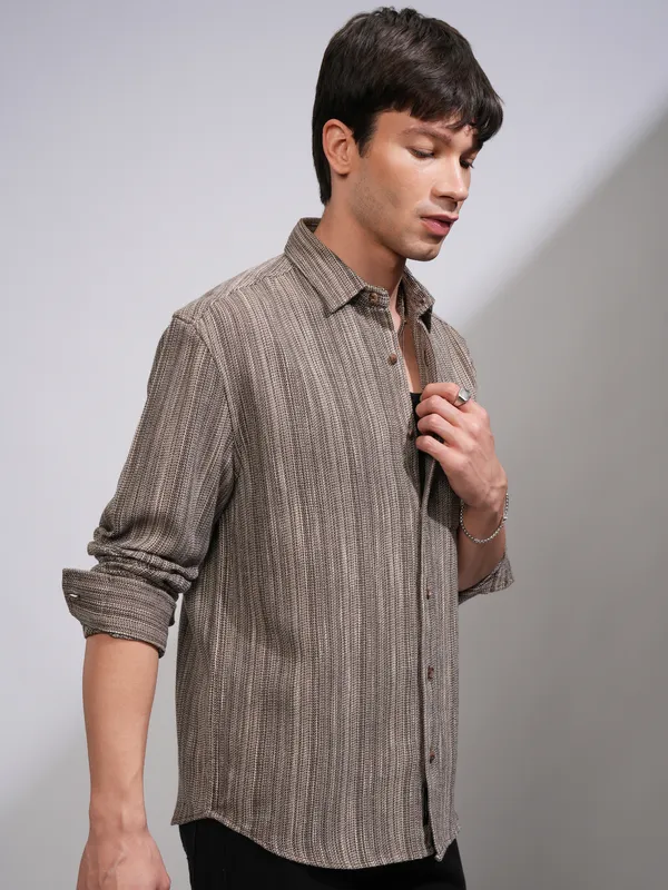 Highlander Men Brown Self Design Relaxed Fit Casual Shirt