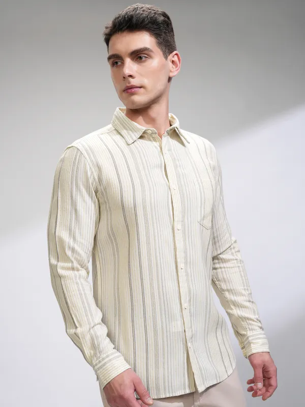Highlander Men Off White Striped Slim Fit Casual Shirt
