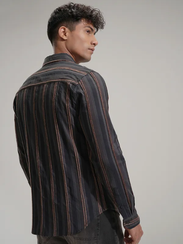 Highlander Men Black Striped Slim Fit Casual Shirt