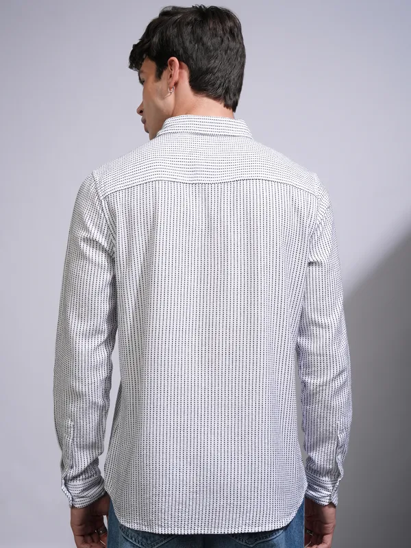 Highlander Men White Textured Slim Fit Casual Shirt