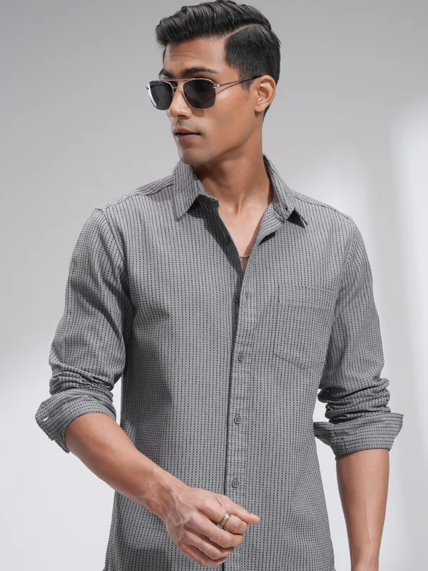 Highlander Men Grey Self Design Slim Fit Casual Shirt