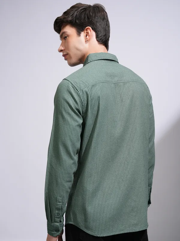 Highlander Men Green Textured Slim Fit Casual Shirt