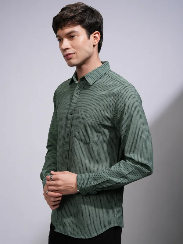 Highlander Men Green Textured Slim Fit Casual Shirt