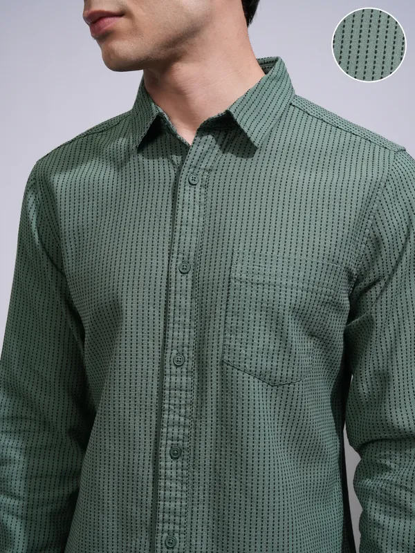 Highlander Men Green Textured Slim Fit Casual Shirt
