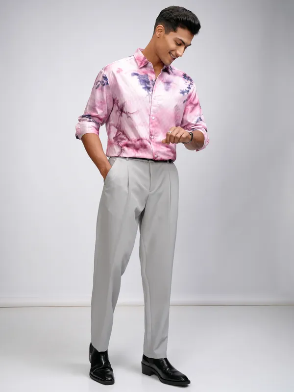 Highlander Men Pink Printed Relaxed Fit Casual Shirt