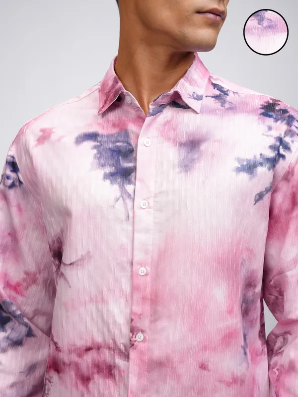 Highlander Men Pink Printed Relaxed Fit Casual Shirt