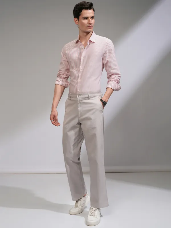 Highlander Men White Striped Slim Fit Casual Shirt