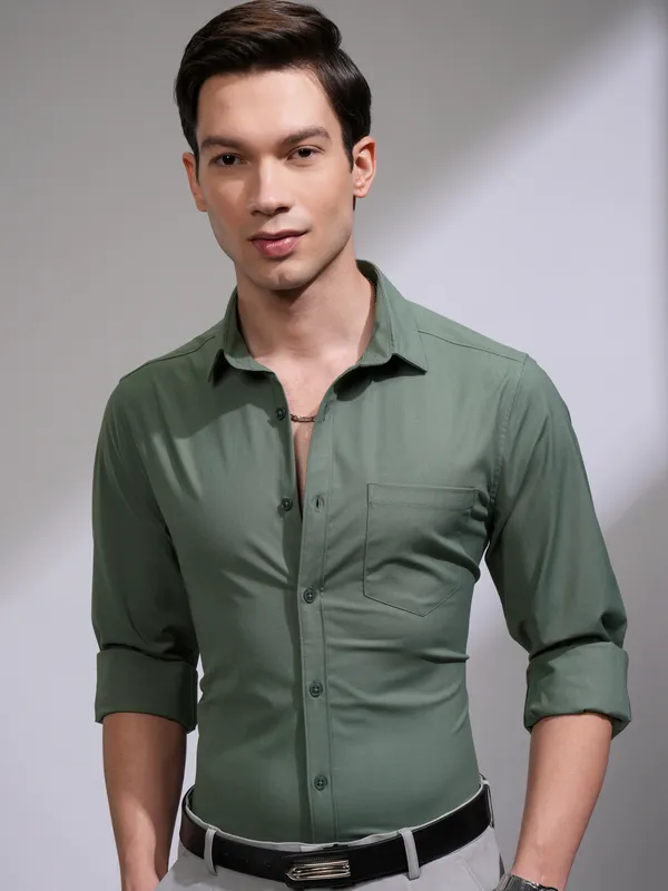 Men Slim Fit Casual Shirt