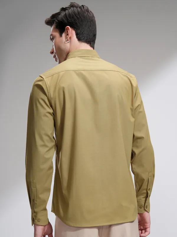 Highlander Men Mustard Solid Slim Fit Casual Shirt