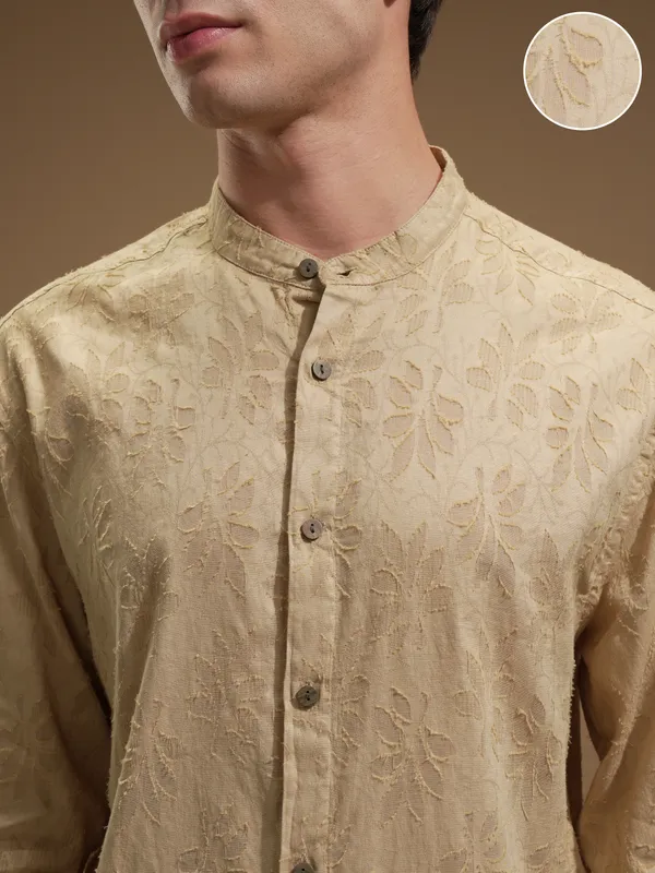 Highlander Men Beige Self Design Relaxed Fit Casual Shirt