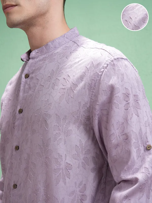 Highlander Men Lavender Self Design Relaxed Fit Casual Shirt
