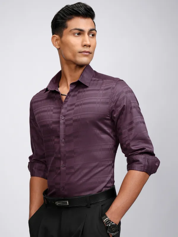 Highlander Men Purple Self Design Slim Fit Casual Shirt