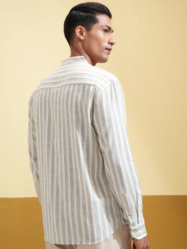 Highlander Men White Striped Relaxed Fit Casual Shirt