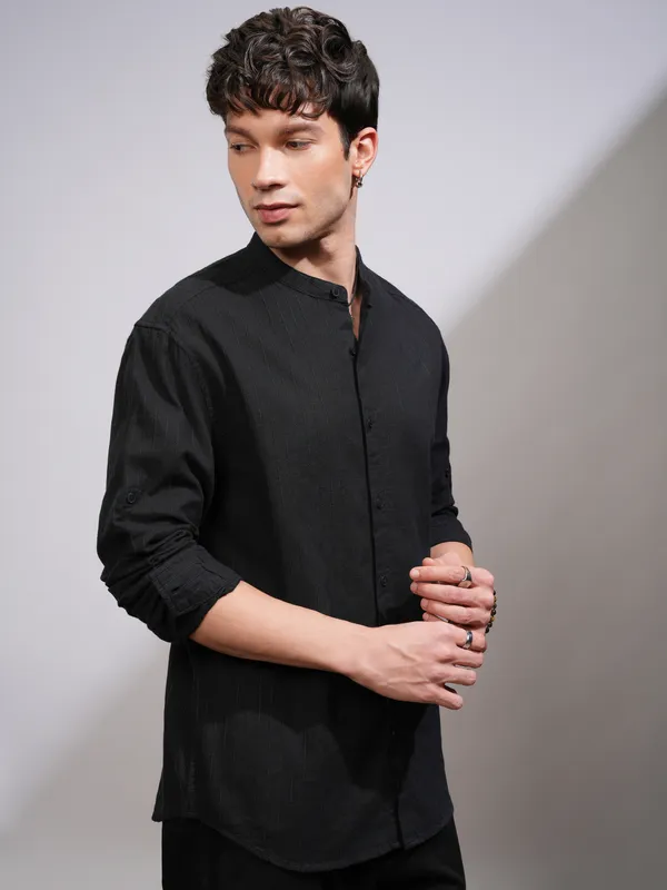 Highlander Men Black Striped Relaxed Fit Casual Shirt