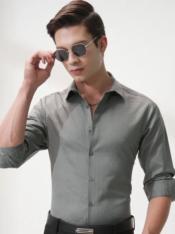 Highlander Men Grey Self Design Slim Fit Casual Shirt