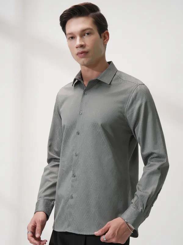 Highlander Men Grey Self Design Slim Fit Casual Shirt