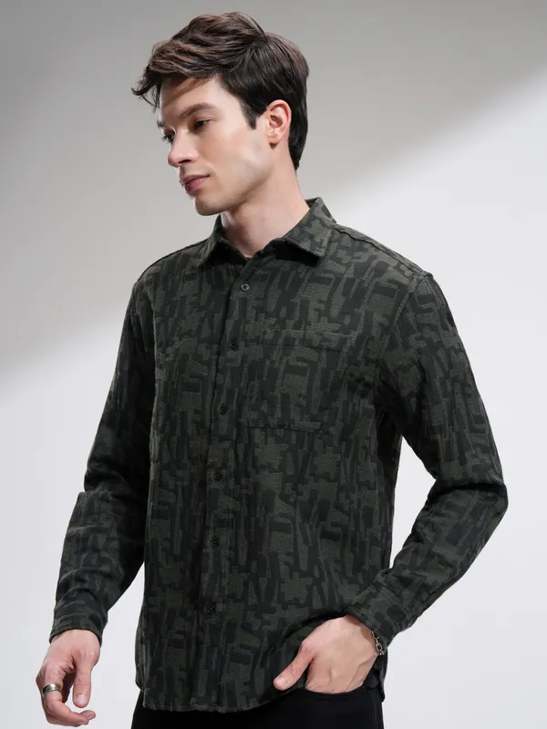 Highlander Men Olive Printed Relaxed Fit Casual Shirt