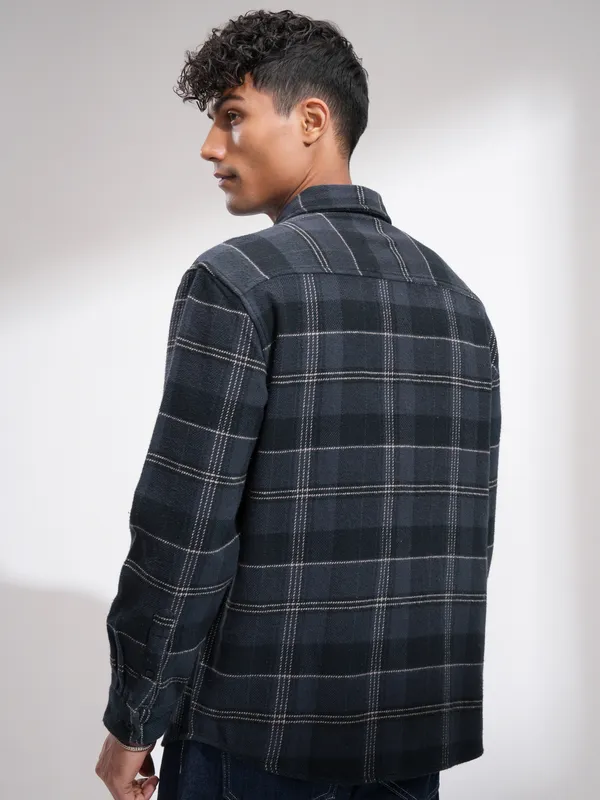 Highlander Men Blue Checked Relaxed Fit Casual Shirt