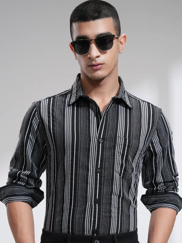 Men Slim Fit Casual Shirt