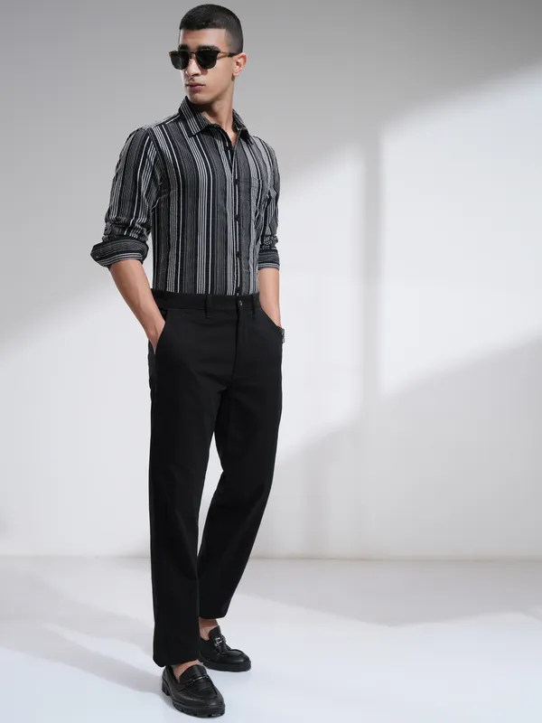 Men Slim Fit Casual Shirt