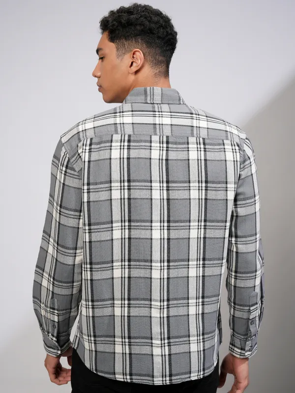 Highlander Men Grey Checked Relaxed Fit Casual Shirt