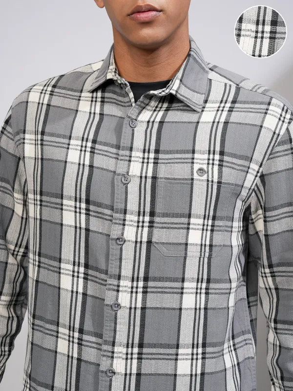 Highlander Men Grey Checked Relaxed Fit Casual Shirt