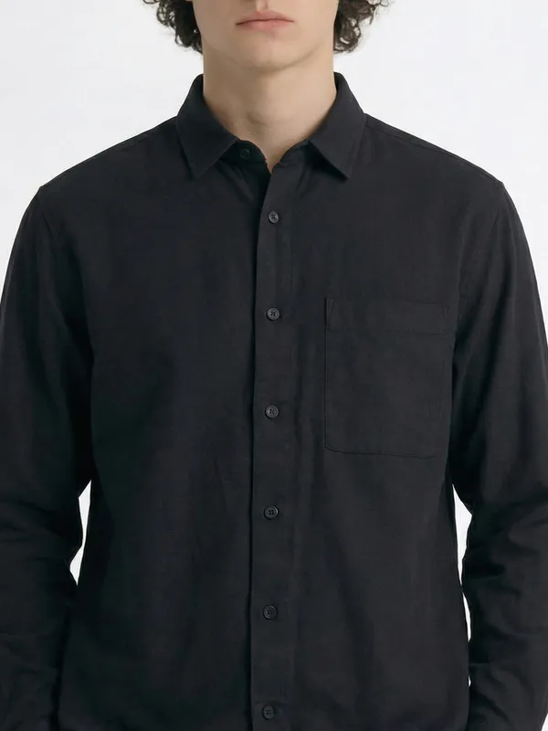 Highlander Men Black Self Design Regular Fit Casual Shirt