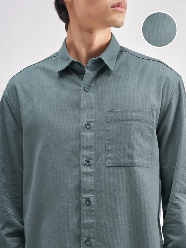 Highlander Men Blue Solid Relaxed Fit Casual Shirt