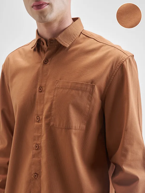 Highlander Men Orange Solid Relaxed Fit Casual Shirt