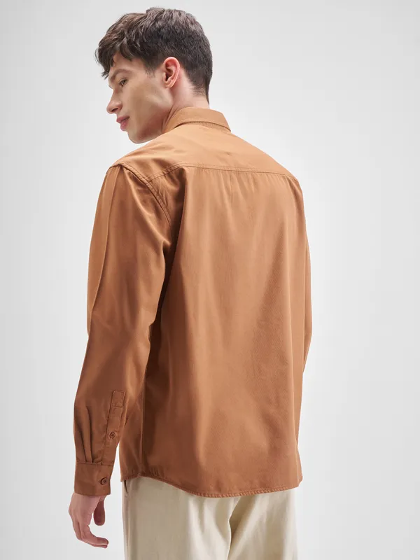 Highlander Men Orange Solid Relaxed Fit Casual Shirt