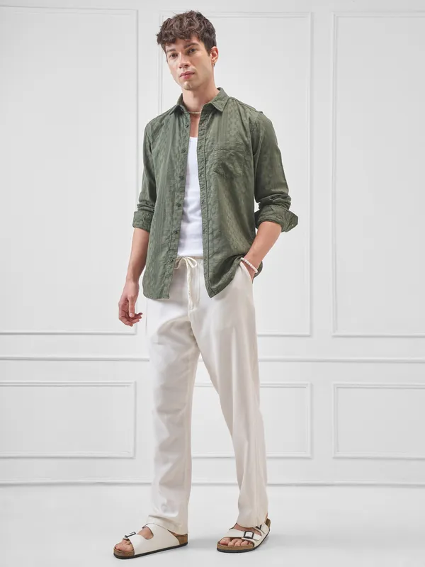 Highlander Men Green Self Design Slim Fit Casual Shirt