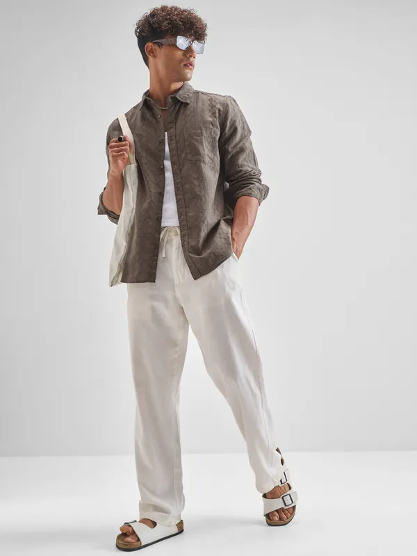 Highlander Men Khaki Self Design Slim Fit Casual Shirt