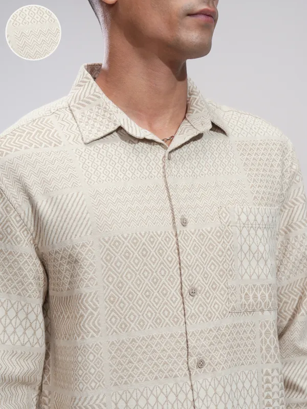 Highlander Men Off White Printed Relaxed Fit Casual Shirt