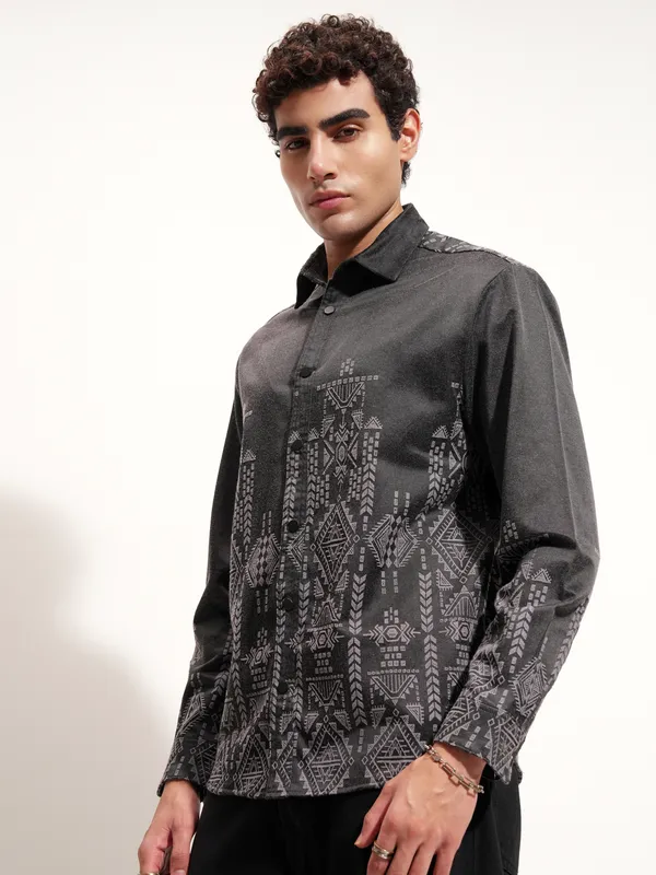 Highlander Men Charcoal Printed Relaxed Fit Casual Shirt