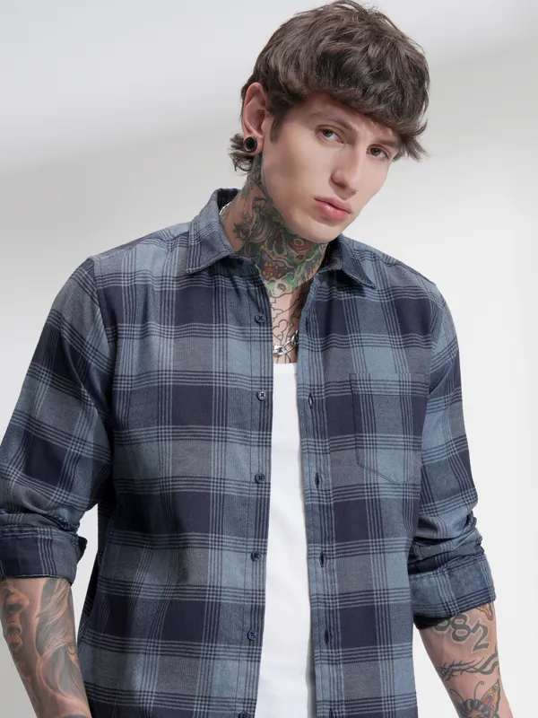 Men Slim Fit Casual Shirt