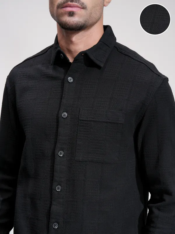 Highlander Men Black Textured Relaxed Fit Casual Shirt