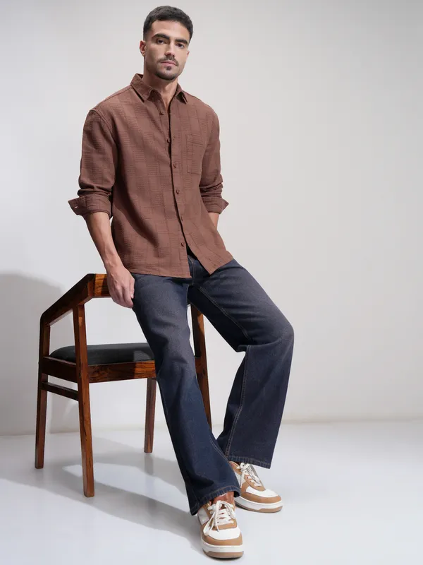 Highlander Men Maroon Textured Relaxed Fit Casual Shirt