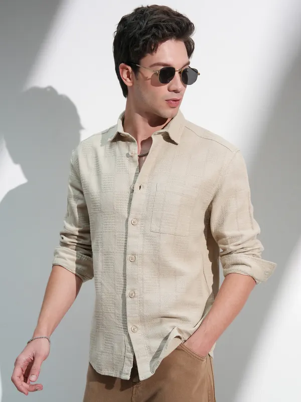 Highlander Men Beige Self Design Relaxed Fit Casual Shirt