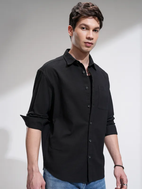 Highlander Men Black Self Design Relaxed Fit Casual Shirt