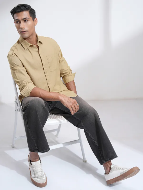 Highlander Men Beige Self Design Relaxed Fit Casual Shirt